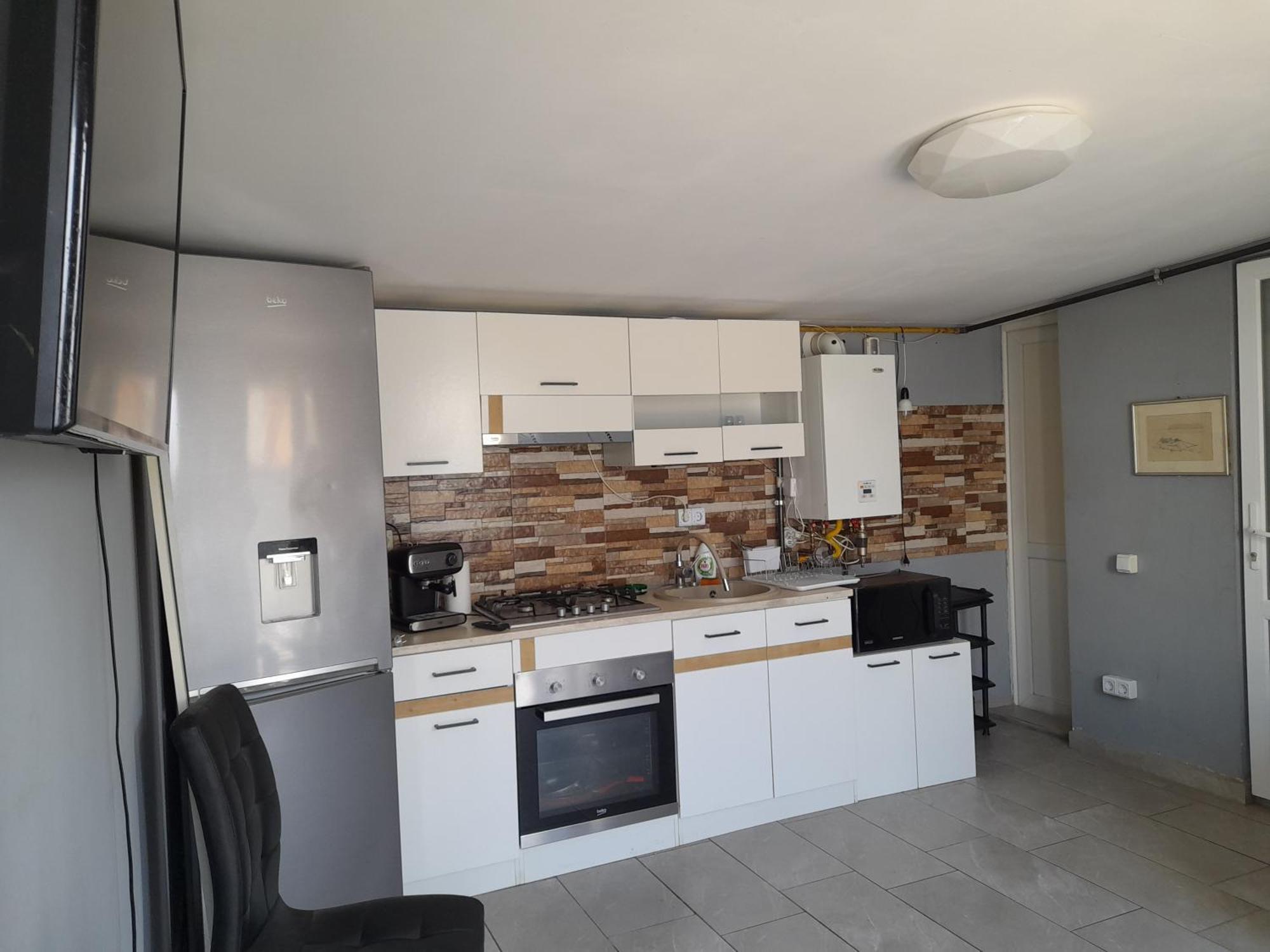 Garsoniera Sic Zona Terapia Zona Linistita La Casa Cu Parcare Apartment Cluj Napoca Bagian luar foto