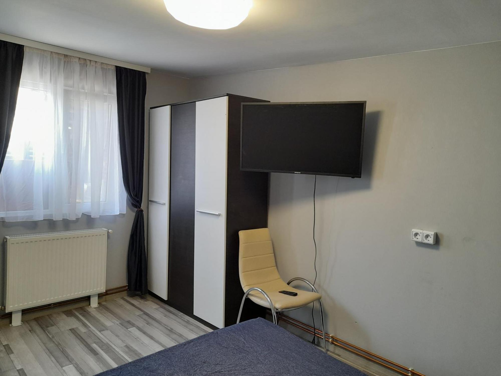 Garsoniera Sic Zona Terapia Zona Linistita La Casa Cu Parcare Apartment Cluj Napoca Bagian luar foto