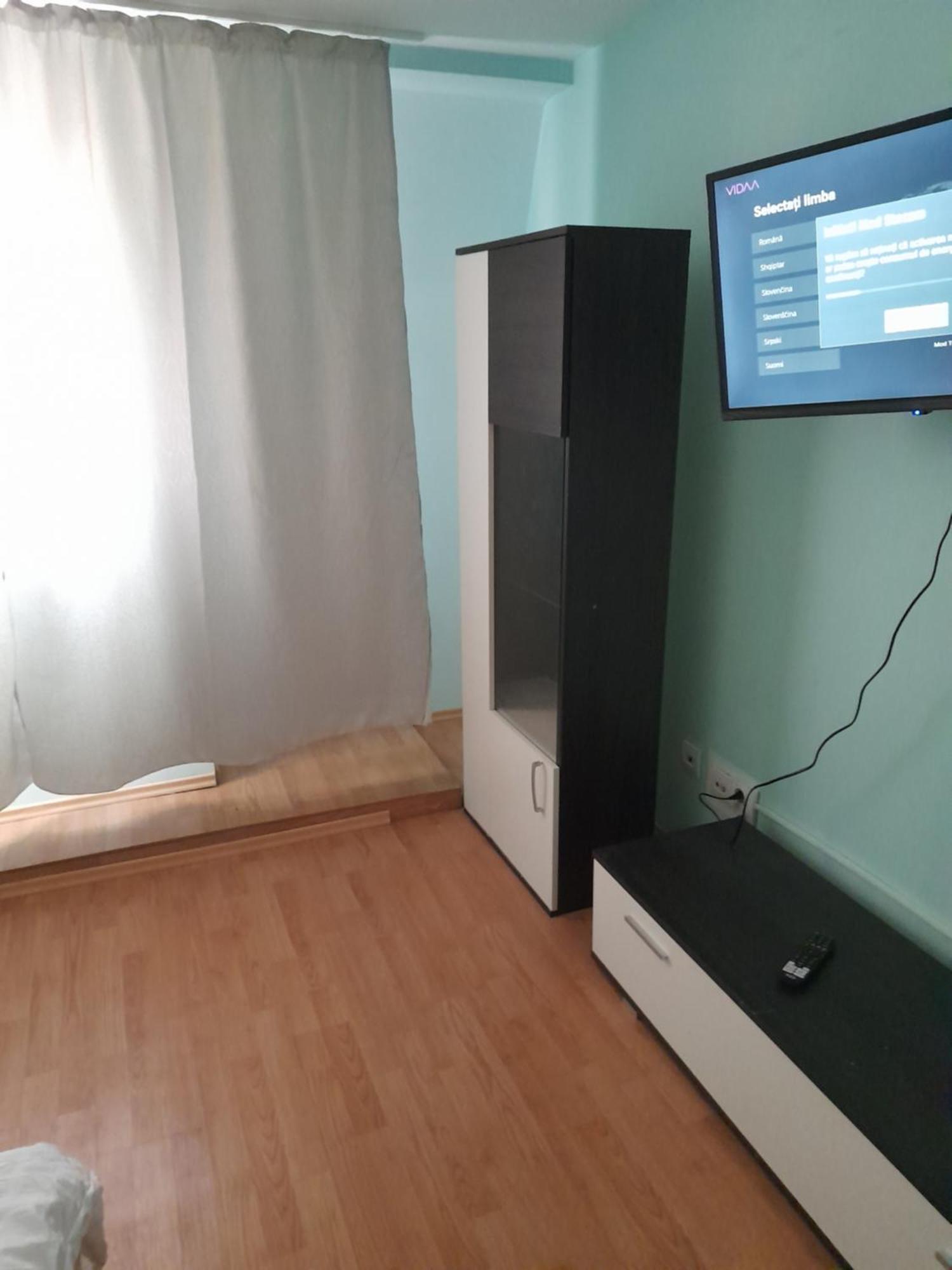Garsoniera Sic Zona Terapia Zona Linistita La Casa Cu Parcare Apartment Cluj Napoca Bagian luar foto