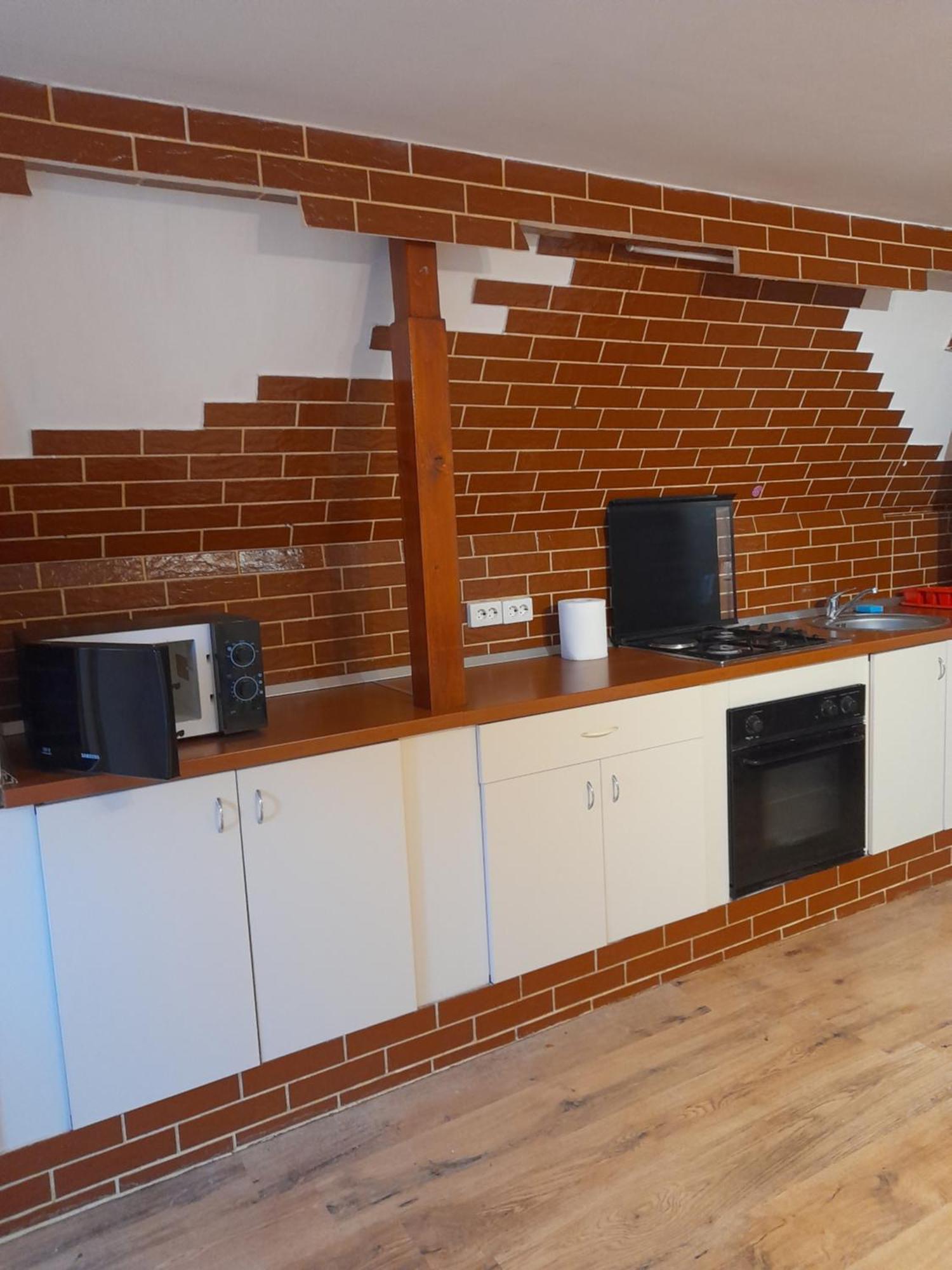 Garsoniera Sic Zona Terapia Zona Linistita La Casa Cu Parcare Apartment Cluj Napoca Bagian luar foto