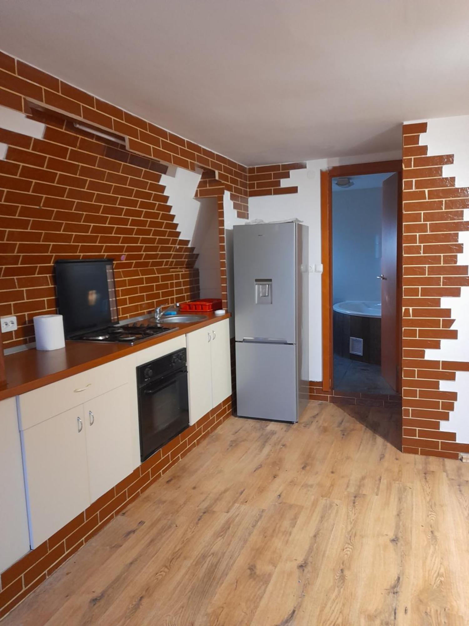 Garsoniera Sic Zona Terapia Zona Linistita La Casa Cu Parcare Apartment Cluj Napoca Bagian luar foto