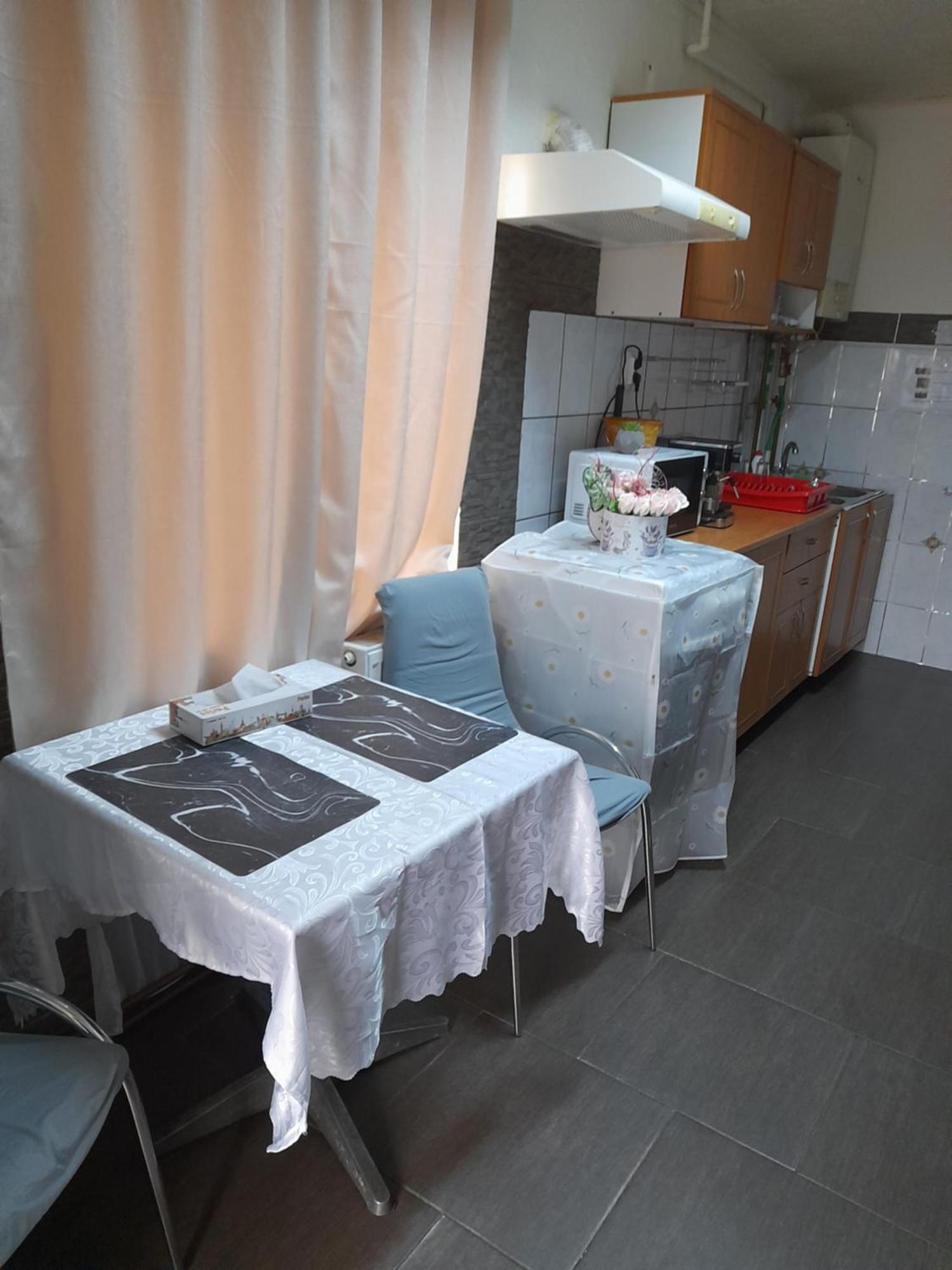 Garsoniera Sic Zona Terapia Zona Linistita La Casa Cu Parcare Apartment Cluj Napoca Bagian luar foto